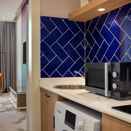 La Quinta By Wyndham Abu Dhabi Al Wahda Hotell Eksteriør bilde