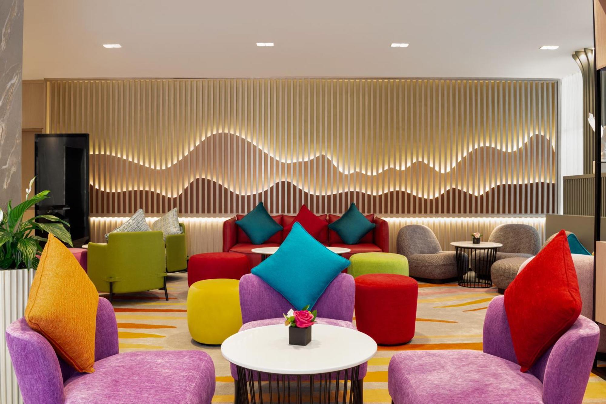La Quinta By Wyndham Abu Dhabi Al Wahda Hotell Eksteriør bilde