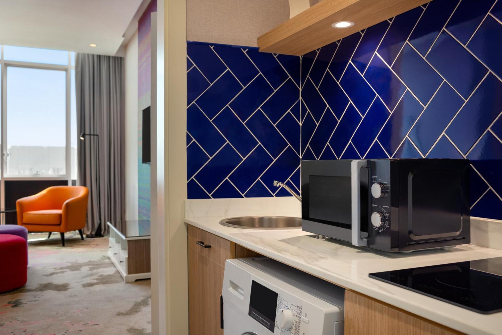 La Quinta By Wyndham Abu Dhabi Al Wahda Hotell Eksteriør bilde